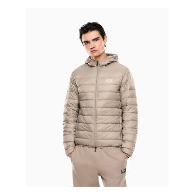 EA7 für Herren. 8NPB24_PNGPZ Core Identity Jacke Beige (XXS), Schwarz, Lässig, Sportlich, Sportbekleidung, Multisport, Polyester EA7 für Herren. 8NPB24_PNGPZ Core Identity Jacke Beige (XXS), Schwarz, Lässig, Sportlich, Sportbekleidung, Multisport, Polyester