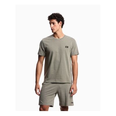 Giorgio Armani Emporio Armani für Herren. EM000574_AF20452 Grünes Out-T-Shirt (M), Lässig, Baumwolle, Kurzarm Giorgio Armani Emporio Armani für Herren. EM000574_AF20452 Grünes Out-T-Shirt (M), Lässig, Baumwolle, Kurzarm