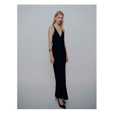 Marella für Damen. 2613221033200 Mltribaldo Kleid schwarz (44), Lässig, Ärmellos / Hosenträger, Recyceltes Polyester, Nachhaltig Marella für Damen. 2613221033200 Mltribaldo Kleid schwarz (44), Lässig, Ärmellos / Hosenträger, Recyceltes Polyester, Nachhaltig