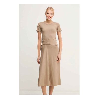 Marella für Damen. 2513621025200 Norois beigefarbenes Kleid (M), Lässig, Viskose, Kurzarm Marella für Damen. 2513621025200 Norois beigefarbenes Kleid (M), Lässig, Viskose, Kurzarm