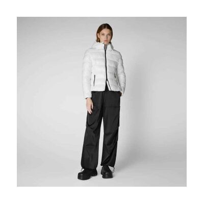 Save The Duck für Damen. D31470W-LOVE21 Cosmary Jacke weiß (XS), Lässig, Nachhaltig, Recyceltes Nylon Save The Duck für Damen. D31470W-LOVE21 Cosmary Jacke weiß (XS), Lässig, Nachhaltig, Recyceltes Nylon