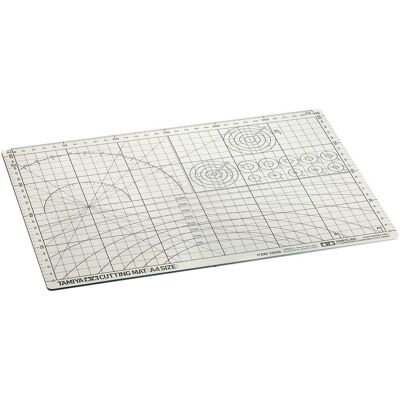 Tamiya, Unterlage, Schneidmatte (32 x 23 cm) Tamiya, Unterlage, Schneidmatte (32 x 23 cm)