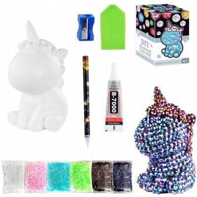 Kraft Einhorn zum Verzieren mit Kristallen Kraft Einhorn zum Verzieren mit Kristallen