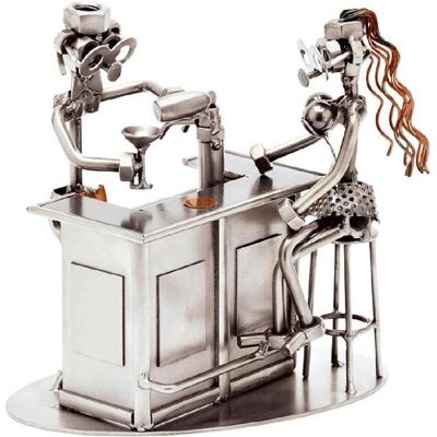 Hinz & Kunst, Deko Figuren + Skulpturen, 390 - Figur "Bar mit Wirt" Hinz & Kunst, Deko Figuren + Skulpturen, 390 - Figur "Bar mit Wirt"