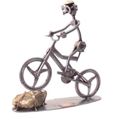 Hinz & Kunst, Deko Figuren + Skulpturen, 093 - Figur "Mountainbiker mit Stein" Hinz & Kunst, Deko Figuren + Skulpturen, 093 - Figur "Mountainbiker mit Stein"