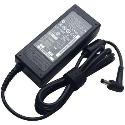Asus POWER ADAPTOR 19V/65W (65 W), Notebook Netzteil, Schwarz Asus POWER ADAPTOR 19V/65W (65 W), Notebook Netzteil, Schwarz