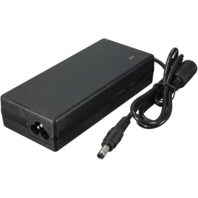 Asus ADAPTER 120W 3PIN (120 W), Notebook Netzteil, Schwarz Asus ADAPTER 120W 3PIN (120 W), Notebook Netzteil, Schwarz