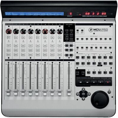 Mackie MCU Pro, MIDI Controller, Schwarz Mackie MCU Pro, MIDI Controller, Schwarz