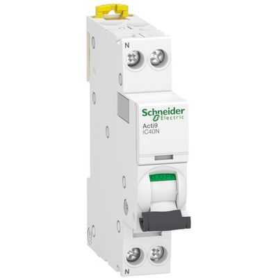 Schneider Electric, Schutzschalter, Acti 9 automatsikring, 1P + N, 10A, 230V 6/10 kA, C-karakteristik, enkelt terminal, bredde 18 mm. Schneider Electric, Schutzschalter, Acti 9 automatsikring, 1P + N, 10A, 230V 6/10 kA, C-karakteristik, enkelt terminal, bredde 18 mm.