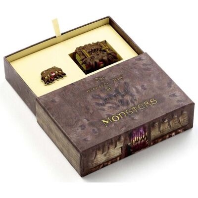 Carat, Schlüsselanhänger, Harry Potter Monster Book Gift Box with Monster Book Keyring and Pin Badge, Mehrfarbig Carat, Schlüsselanhänger, Harry Potter Monster Book Gift Box with Monster Book Keyring and Pin Badge, Mehrfarbig