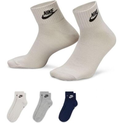 Nike, Unisex, Socken, Sockenset „Essential“ für jeden Tag, Mehrfarbig, (3er Pack, 38 - 42) Nike, Unisex, Socken, Sockenset „Essential“ für jeden Tag, Mehrfarbig, (3er Pack, 38 - 42)