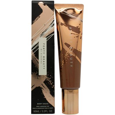 Fenty Beauty, Highlighter + Bronzer, Body Sauce Body Luminizing Tint 95ml (Farbe: Fly Mamacita) (Fly Mamacita, Highlighter, 95 ml) Fenty Beauty, Highlighter + Bronzer, Body Sauce Body Luminizing Tint 95ml (Farbe: Fly Mamacita) (Fly Mamacita, Highlighter, 95 ml)