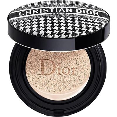 Christian Dior Foundation, Lang anhaltende Kompakt Foundation SPF 50 (1N) Christian Dior Foundation, Lang anhaltende Kompakt Foundation SPF 50 (1N)