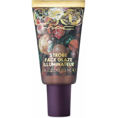 MAC Cosmetics Tempting Fate Modell - Barococoa Wangenrouge MAC Cosmetics Tempting Fate Modell - Barococoa Wangenrouge
