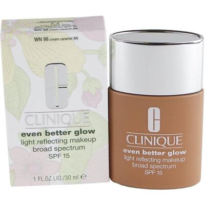 Clinique Even Better Glow Lichtreflektierendes Makeup SPF15 30ml 98 Creme Karamell Clinique Even Better Glow Lichtreflektierendes Makeup SPF15 30ml 98 Creme Karamell