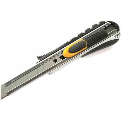 Ironside 18mm Auto Retractiver Cutter - Cutter Ironside 18mm Auto Retractiver Cutter - Cutter