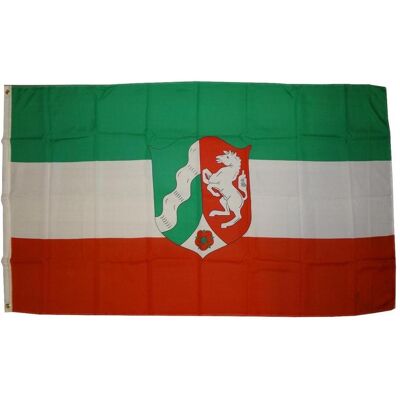 trends4cents, Fahne, Flagge Nordrhein-Westfalen 250 x 150 cm Fahne mit 3 Ösen 100g/m² Stoffgewicht Hissen (250 x 250 cm) trends4cents, Fahne, Flagge Nordrhein-Westfalen 250 x 150 cm Fahne mit 3 Ösen 100g/m² Stoffgewicht Hissen (250 x 250 cm)