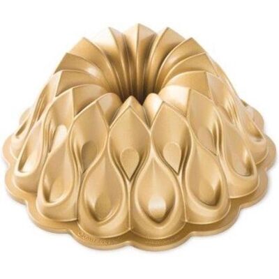 3x Nordic Ware Krone Gugelhupf Backform, Backform, Gold 3x Nordic Ware Krone Gugelhupf Backform, Backform, Gold