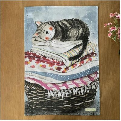 Teka, Geschirrtuch, Küchentuch TT08 Katze auf einem Wäschekorb (65 x 45 cm) Teka, Geschirrtuch, Küchentuch TT08 Katze auf einem Wäschekorb (65 x 45 cm)