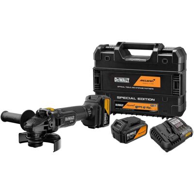 DeWalt, Werkzeugakku + Ladegerät, DCG45 (18 V) DeWalt, Werkzeugakku + Ladegerät, DCG45 (18 V)