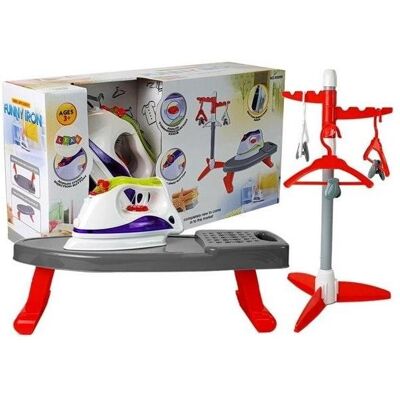 Lean Toys Aufbügelbare Batterien. Planke. Ständer mit Kleiderbügeln Lean Toys Aufbügelbare Batterien. Planke. Ständer mit Kleiderbügeln