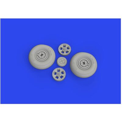 Eduard Spitfire Mk.IX wheels 5spoke 1/24 AIRFIX Eduard Spitfire Mk.IX wheels 5spoke 1/24 AIRFIX
