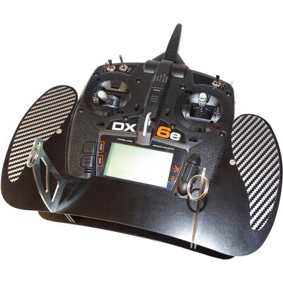 AHLtec Senderpult Spektrum DX6e & DX8e BLACK mit Standard Senderpultbügel, ohne Handauflagen AHLtec Senderpult Spektrum DX6e & DX8e BLACK mit Standard Senderpultbügel, ohne Handauflagen