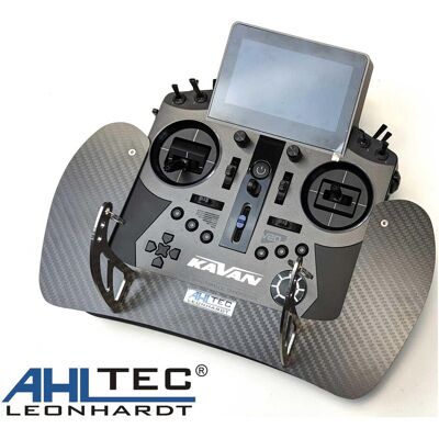AHLtec Senderpult KAVAN V20 in Carbon ohne Handauflagen mit Standard Senderpultbügel AHLtec Senderpult KAVAN V20 in Carbon ohne Handauflagen mit Standard Senderpultbügel