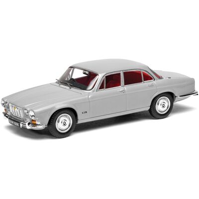 Corgi Jaguar XJ6 Series 1 Warwick Grey Corgi Jaguar XJ6 Series 1 Warwick Grey