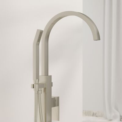 Steinberg Serie 135 Wannenarmatur freistehend, brushed nickel, 135 1162 BN 135 1162 BN Steinberg Serie 135 Wannenarmatur freistehend, brushed nickel, 135 1162 BN 135 1162 BN