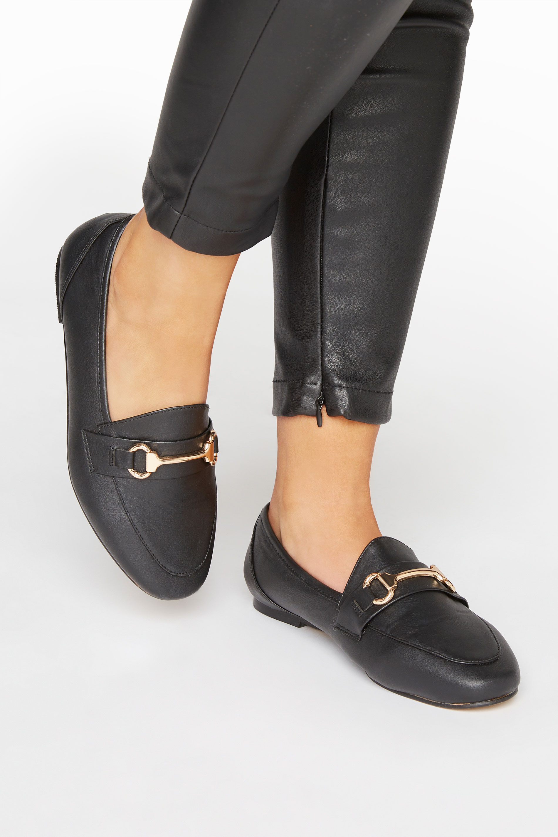 Yours Clothing Black metal trim loafer in extra wide fit