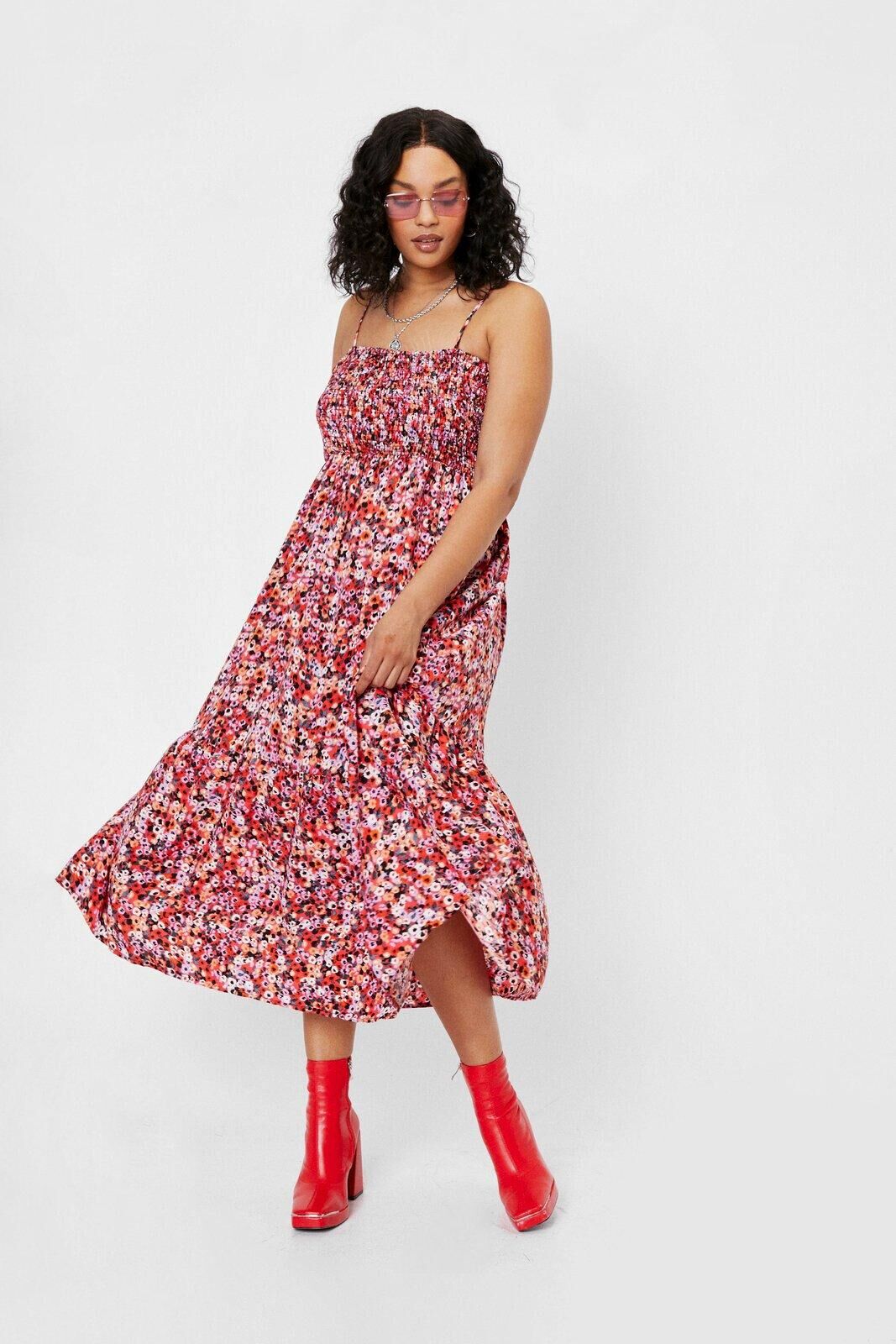 Nasty Gal Womens Plus Size Shirred Floral Print Midi Dress - 20, Red