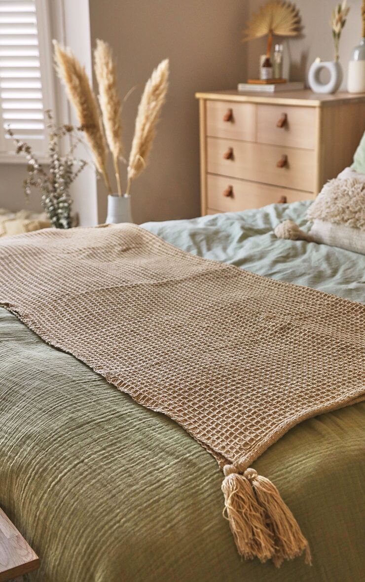 PrettyLittleThing Tan Waffle Tassel Throw  - Tan - Size: One Size