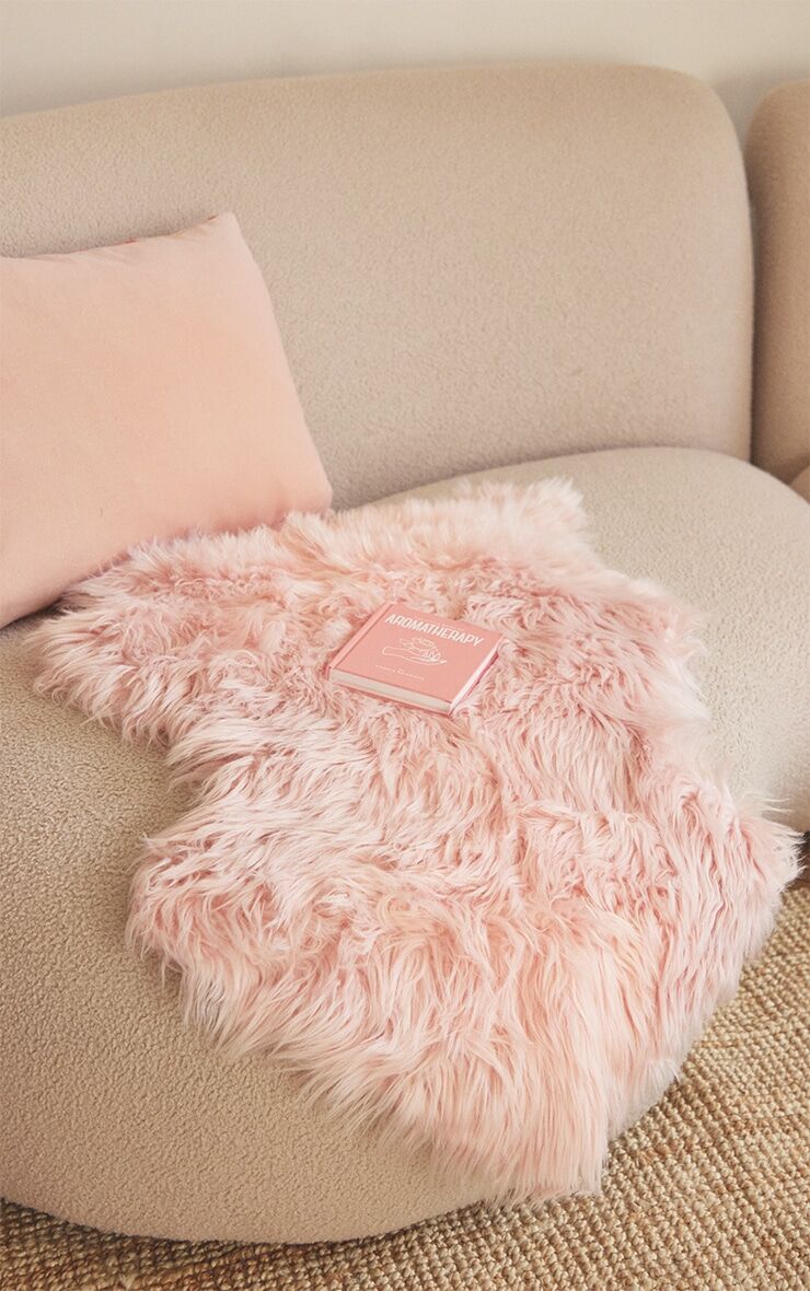 PrettyLittleThing Pink Fluffy Faux Fur Rug  - Pink - Size: One Size