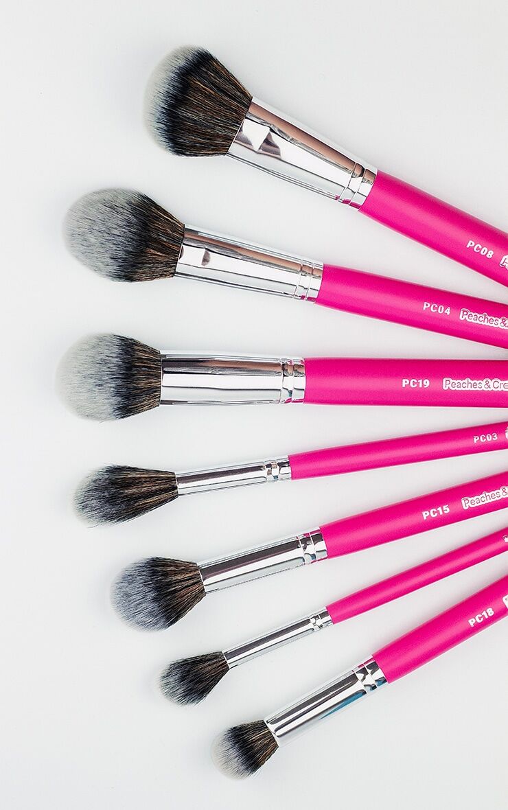 PrettyLittleThing Peaches & Cream Essential Face Brush Set  - Pink - Size: One Size
