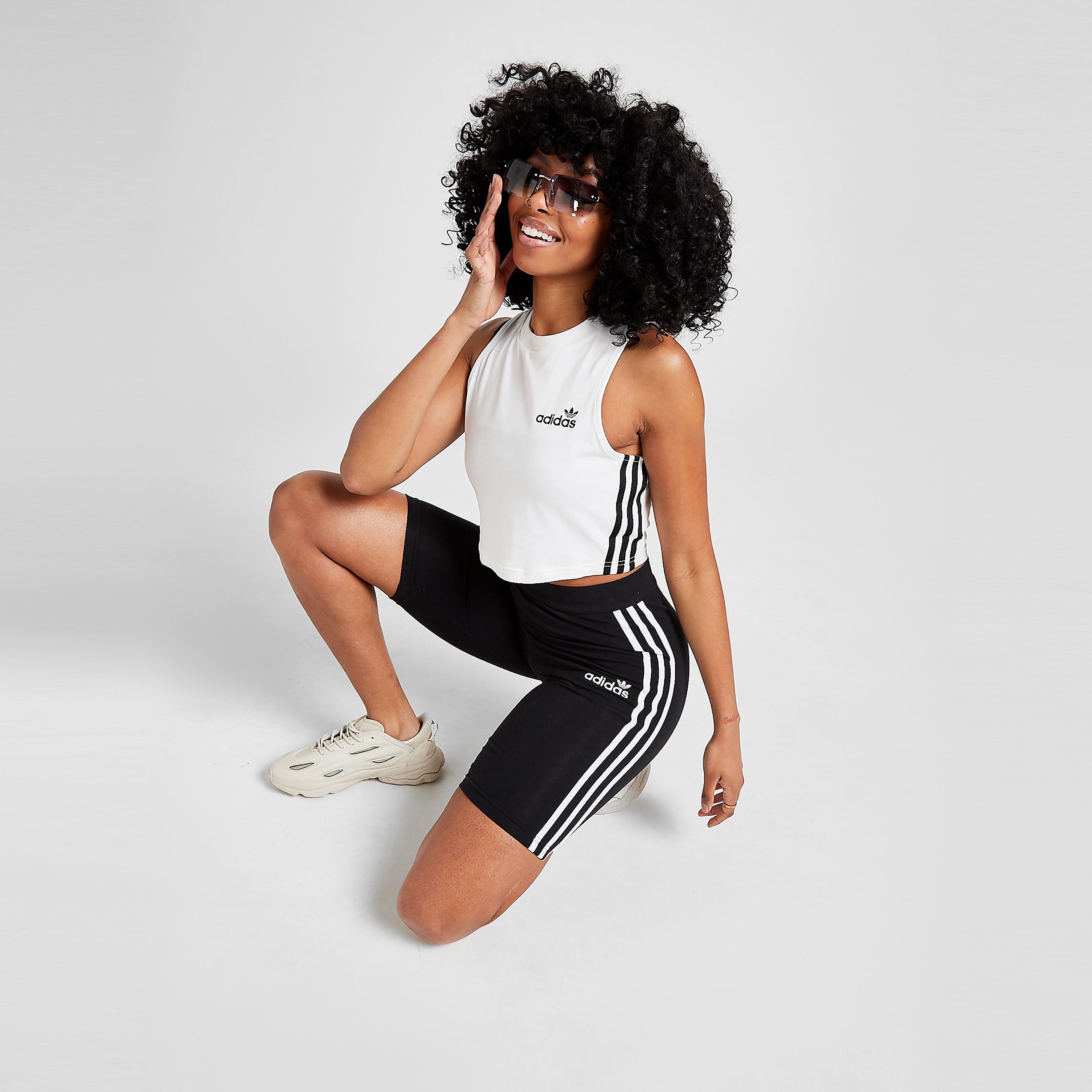 adidas Originals 3-Stripes Linear Cycle Shorts - Black - Womens  size: 6