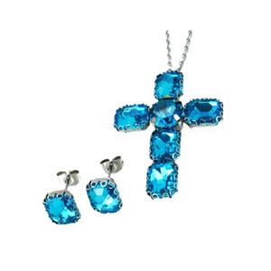 HommeBijoux Parure chaine pendentif croix et boucles d'oreilles femme acier cristaux bleu