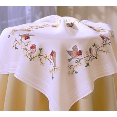 KAMACA Kit de broderie 80 x 80 cm Motif rouge-gorge Point de tige, passé plat, broderie aiguilletée Préimprimé en 100 % coton pour broder soi-même une surnappe KAMACA Kit de broderie 80 x 80 cm Motif rouge-gorge Point de tige, passé plat, broderie aiguilletée Préimprimé en 100 % coton pour broder soi-même une surnappe