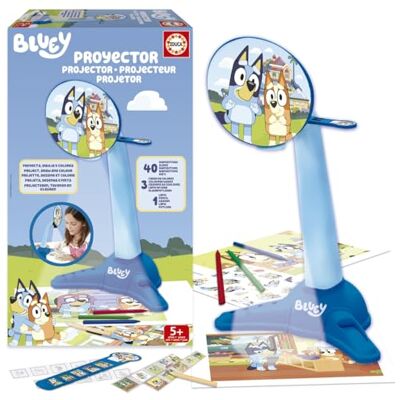 Educa Projecteur Bluey, réalisez des dessins Bluey avec ce projecteur, projecteur LED avec 40 diapositives, crayons de couleur et crayon, à partir de 5 ans (20109) Educa Projecteur Bluey, réalisez des dessins Bluey avec ce projecteur, projecteur LED avec 40 diapositives, crayons de couleur et crayon, à partir de 5 ans (20109)