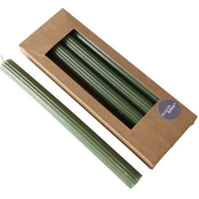 Boltze 2048494 Classic Lot de 4 bougies à tige en cire, surface striée, design classique, verte, 25 cm, décoration Boltze 2048494 Classic Lot de 4 bougies à tige en cire, surface striée, design classique, verte, 25 cm, décoration