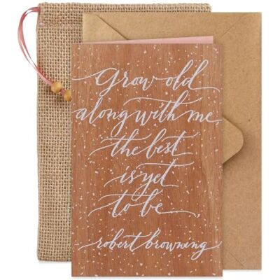 Hallmark Signature Wood Carte de mariage en bois pour fête prénuptiale, carte de fiançailles (The Best is Yet to Be) Hallmark Signature Wood Carte de mariage en bois pour fête prénuptiale, carte de fiançailles (The Best is Yet to Be)