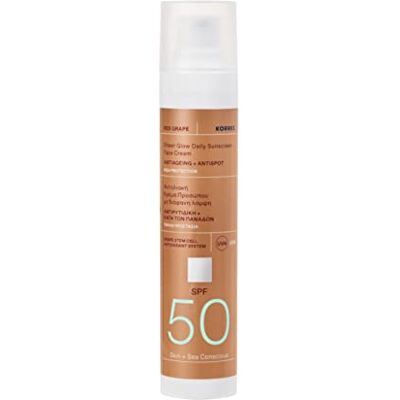 KORRES Crème solaire éclairante visage raisin rouge SPF50 KORRES Crème solaire éclairante visage raisin rouge SPF50