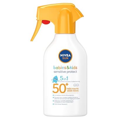 NIVEA SUN Spray Solaire Babies & Kids Sensitive Protect FPS 50+ -, Protection Très Haute, Ultra Résistant à l'Eau, Crème Solaire pour Peau Fragile des Enfants et Bébés avec Vitamine E, 250 ml NIVEA SUN Spray Solaire Babies & Kids Sensitive Protect FPS 50+ -, Protection Très Haute, Ultra Résistant à l'Eau, Crème Solaire pour Peau Fragile des Enfants et Bébés avec Vitamine E, 250 ml