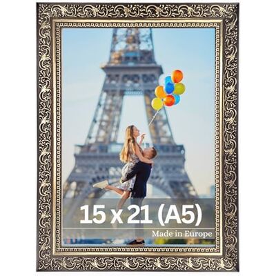 Victor Vinci Cadre photo Vinci 15 x 21 cm (A5) Noir doré Style vintage baroque Baguette décorée 22 x 20 mm Verre acrylique incassable Dos en MDF Pour format portrait et paysage Victor Vinci Cadre photo Vinci 15 x 21 cm (A5) Noir doré Style vintage baroque Baguette décorée 22 x 20 mm Verre acrylique incassable Dos en MDF Pour format portrait et paysage