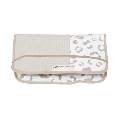 ULLENBOOM Sac à couches pour les déplacements Avec fermeture éclair et Sac à langer pour jusqu'à 3 couches, lingettes humides et autres accessoires, extra fin pour les déplacements, fabriqué en UE ULLENBOOM Sac à couches pour les déplacements Avec fermeture éclair et Sac à langer pour jusqu'à 3 couches, lingettes humides et autres accessoires, extra fin pour les déplacements, fabriqué en UE