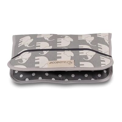 ULLENBOOM ® Sac à langer pour les déplacements Motif éléphants gris (fabriqué en UE) – Sac à langer pour jusqu'à 3 couches, lingettes humides et autres accessoires, étui à couches avec fermeture ULLENBOOM ® Sac à langer pour les déplacements Motif éléphants gris (fabriqué en UE) – Sac à langer pour jusqu'à 3 couches, lingettes humides et autres accessoires, étui à couches avec fermeture
