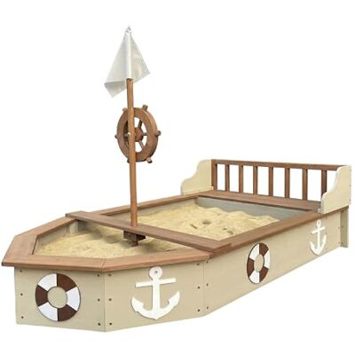 AXI Doris Bac À Sable, Forme Bateau, En Bois Beige Avec Gouvernail Rotatif Sur Le Mât Bâche Et Toile De Fond Incluses 153 X 90 X 100 Cm AXI Doris Bac À Sable, Forme Bateau, En Bois Beige Avec Gouvernail Rotatif Sur Le Mât Bâche Et Toile De Fond Incluses 153 X 90 X 100 Cm