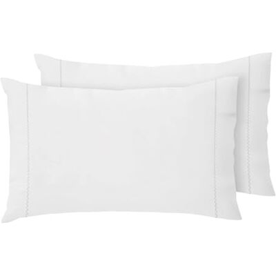 Giovanni Dolcinotti Lot de 2 taies d'oreiller 100% pur coton avec rabat 50 x 80 cm Coton Blanc modèle Toronto Giovanni Dolcinotti Lot de 2 taies d'oreiller 100% pur coton avec rabat 50 x 80 cm Coton Blanc modèle Toronto