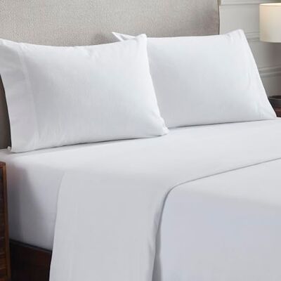 Superior Ensemble de taies d’oreillers en flanelle de coton Lot de 2 taies d’oreillers unies, douces et respirantes pour la décoration de chambres de style moderne et traditionnel, standard, blanc Superior Ensemble de taies d’oreillers en flanelle de coton Lot de 2 taies d’oreillers unies, douces et respirantes pour la décoration de chambres de style moderne et traditionnel, standard, blanc