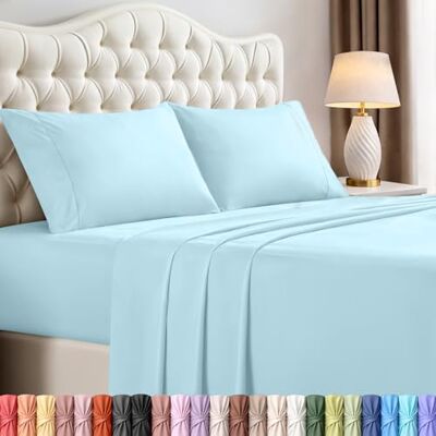 Utopia Bedding Parure de lit 4 pièces en microfibre brossée, résistante au rétrécissement et à la décoloration, facile d'entretien (très grand lit, bleu glacier) Utopia Bedding Parure de lit 4 pièces en microfibre brossée, résistante au rétrécissement et à la décoloration, facile d'entretien (très grand lit, bleu glacier)